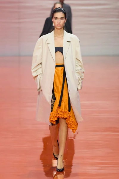 Look 33